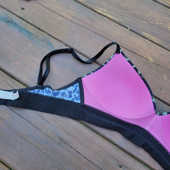 PINK Victoria's Secret Bra Bundle - Size 34B (GUC) - Picture 10 of 16
